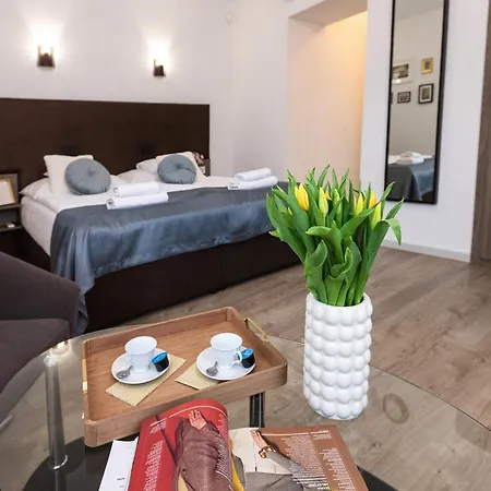 Csillag * Balatonalmádi