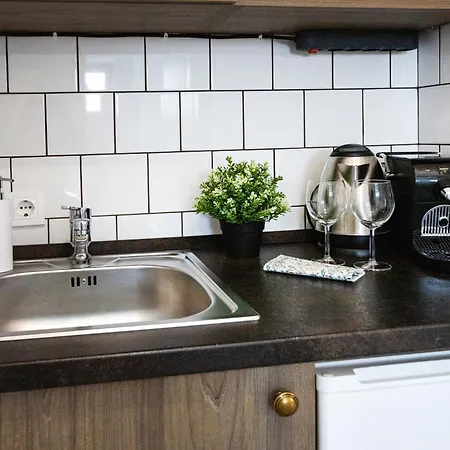 Csillag 발라톤알마디